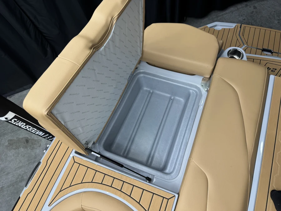 2026-mastercraft-xt24-110468-image29