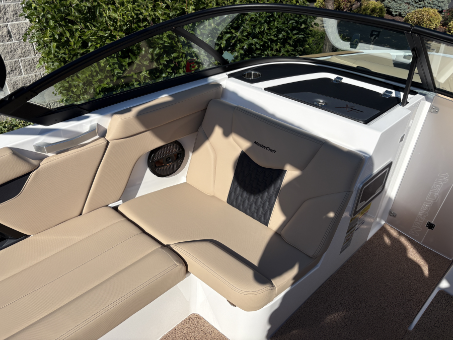 2023 Mastercraft Boats XT22 for sale in Fenton, Michigan