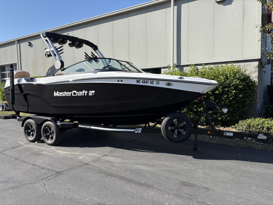 2023 Mastercraft Boats XT22 for sale in Fenton, Michigan