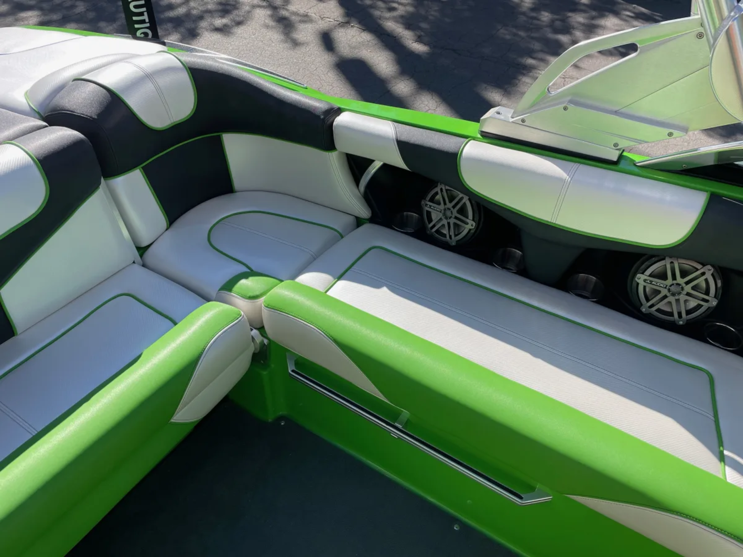 2013 MASTERCRAFT X-STAR W/7.4L 522HP POWER PLANT.  ONLY 247 HOURS