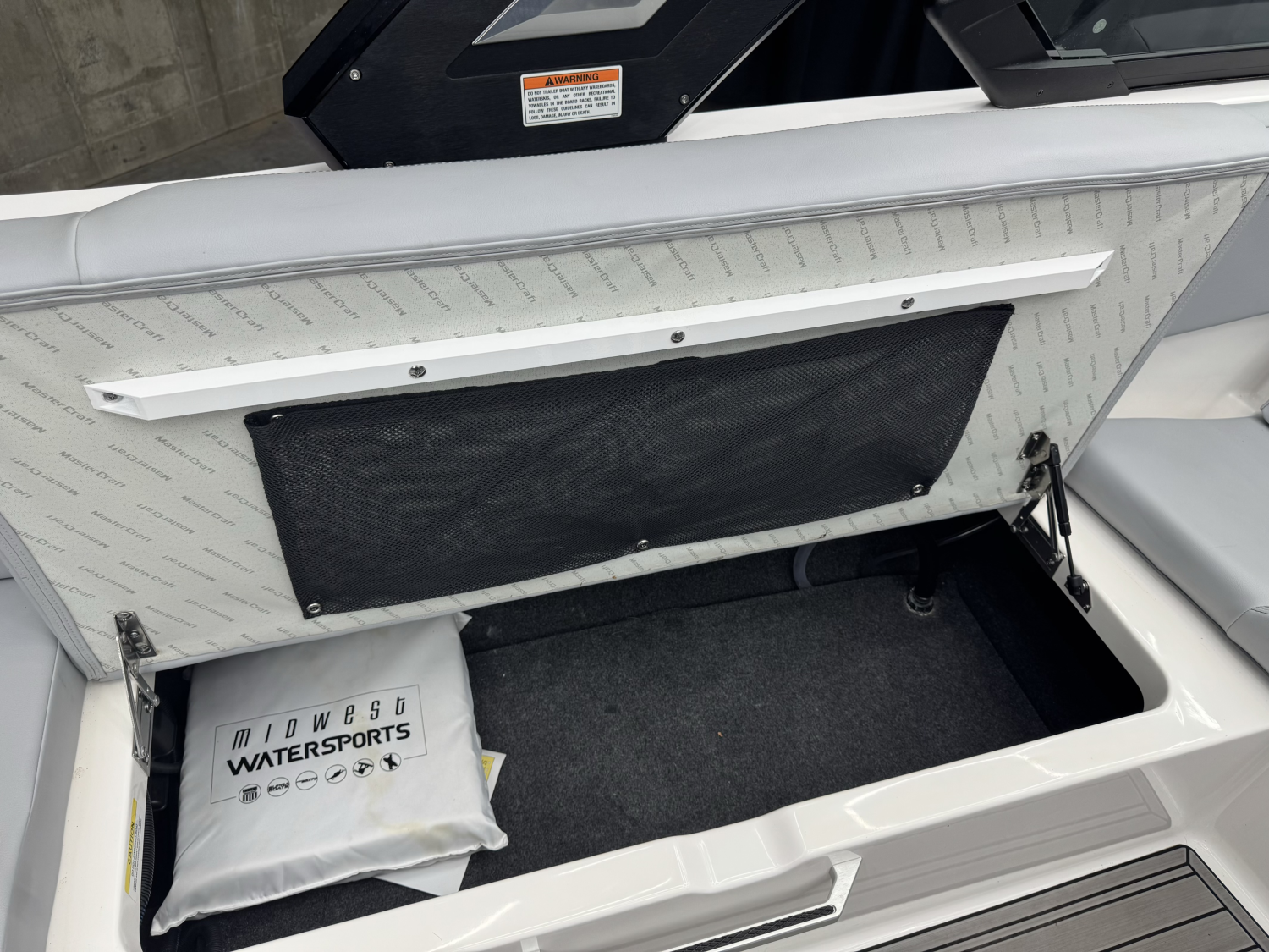 2022 MasterCraft XT22