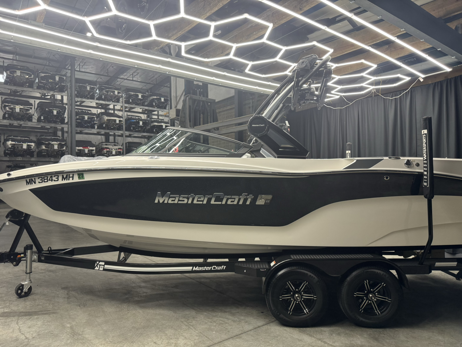 2022 MasterCraft XT22