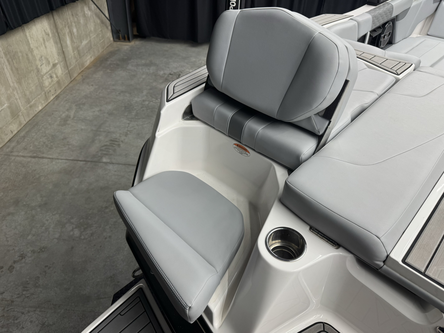 2022 MasterCraft XT22