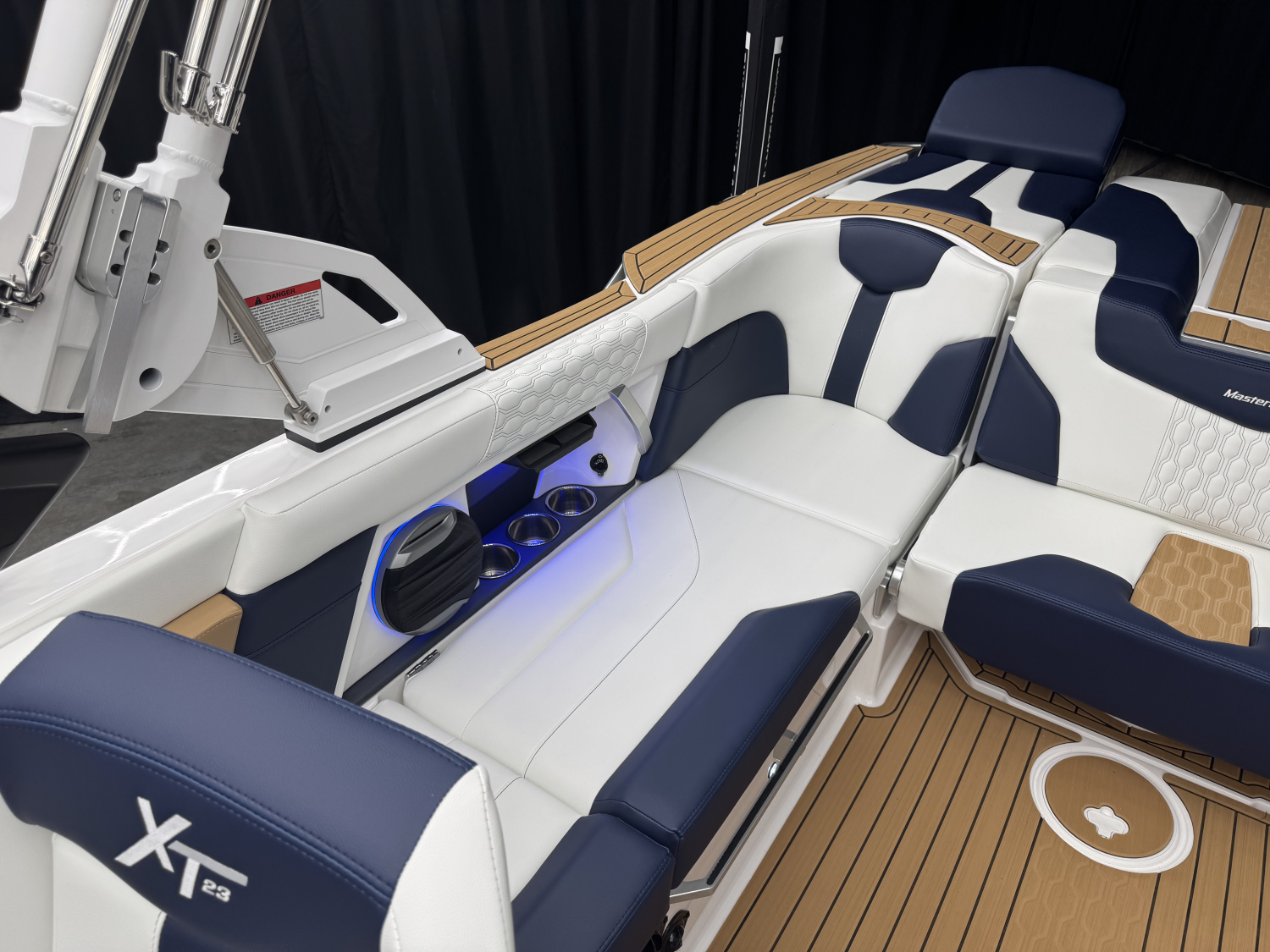 2026 MasterCraft XT23