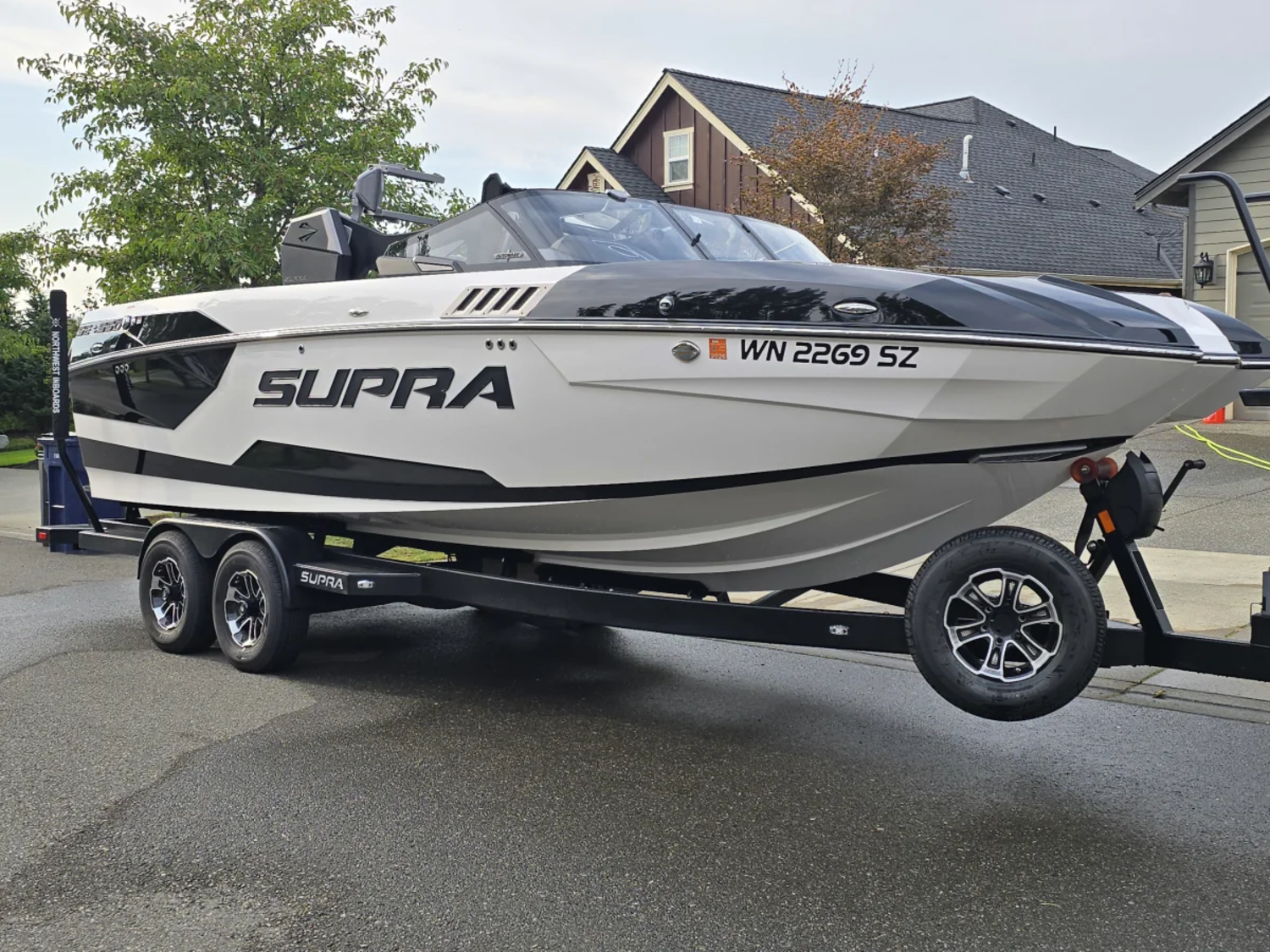 2021 Supra SE 550**lake limo!**