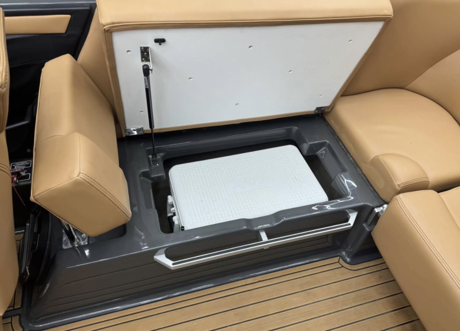 2021 MasterCraft X22