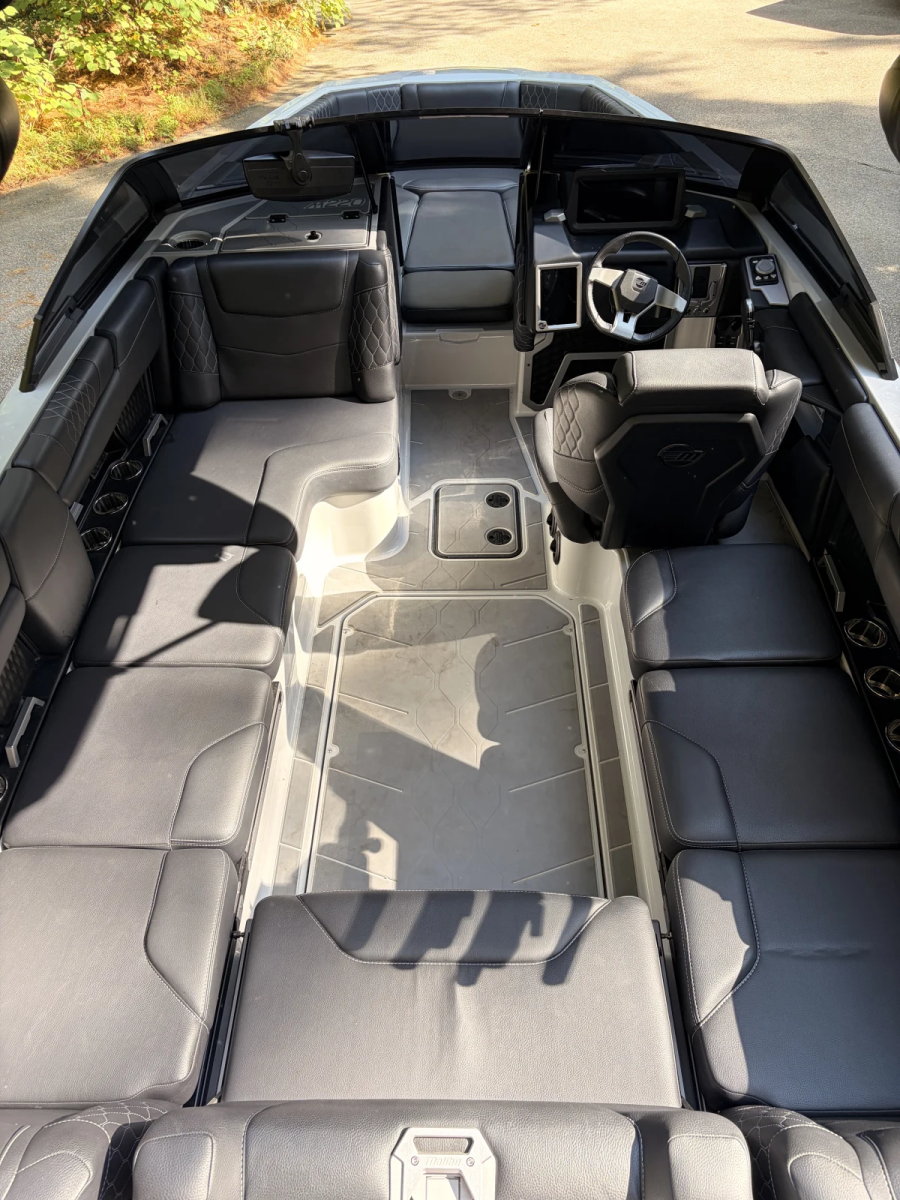 2022 Malibu Boats M220 for sale in Rockford, Michigan