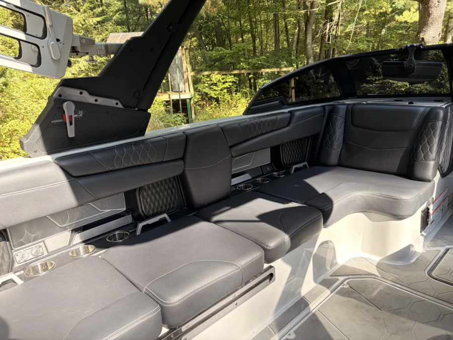 2022 Malibu Boats M220 for sale in Rockford, Michigan