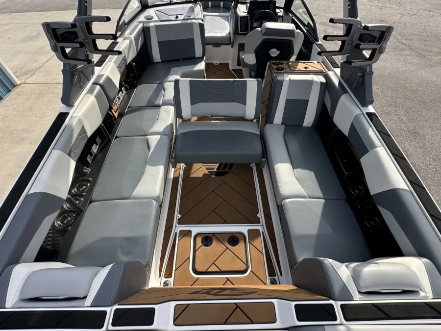 2022 Malibu Boats Wakesetter 25 LSV for sale in Seneca, South Carolina