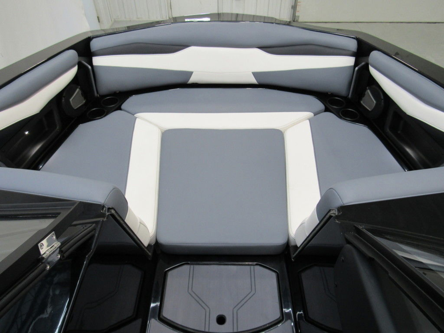2026 Axis Wake Research A200
