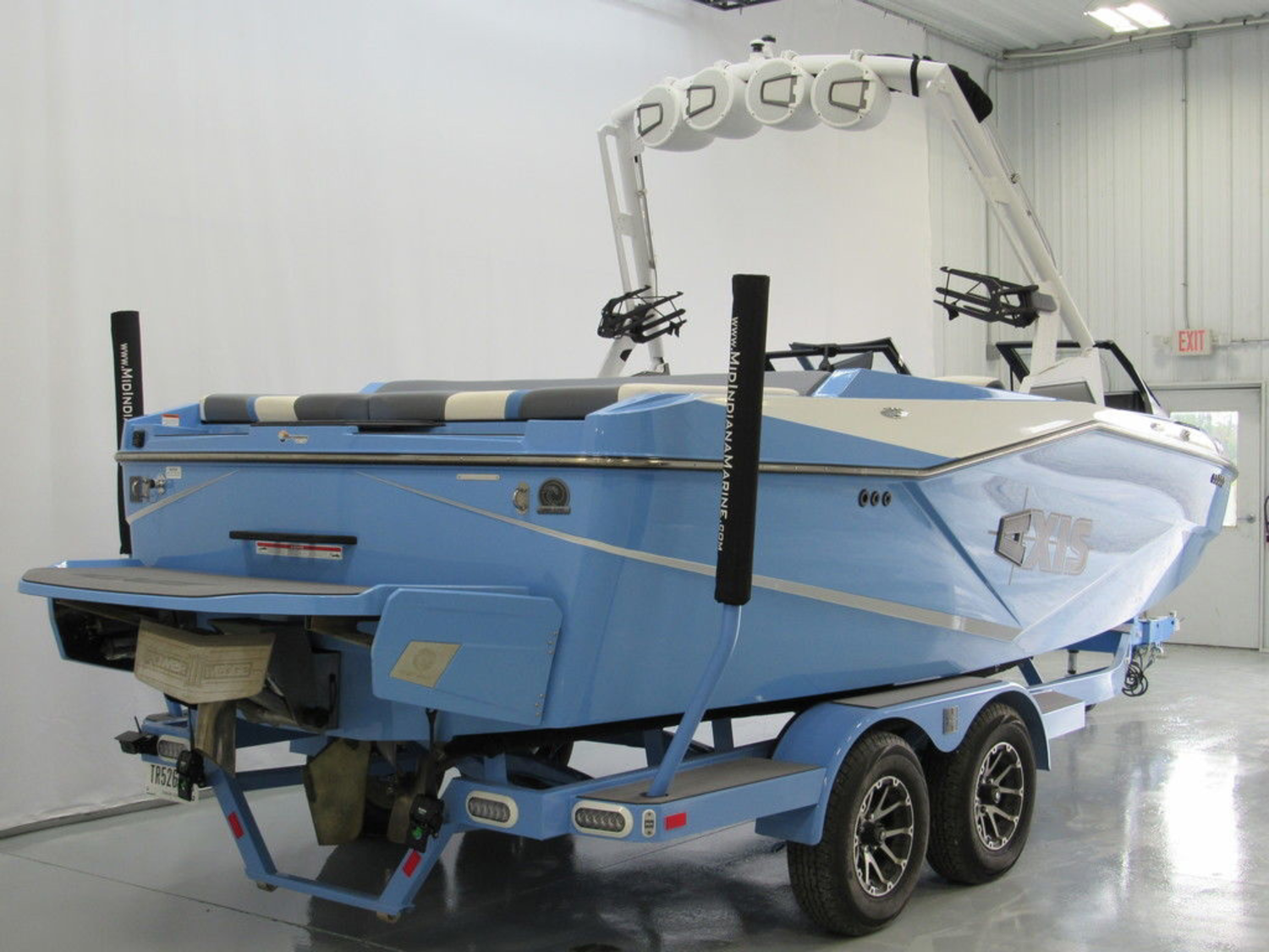 2024 Axis Wake Research T220