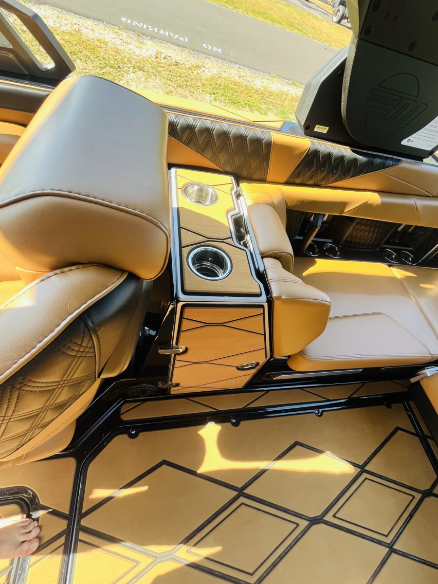 2024 Malibu Boats M242 for sale in Brattleboro, Vermont