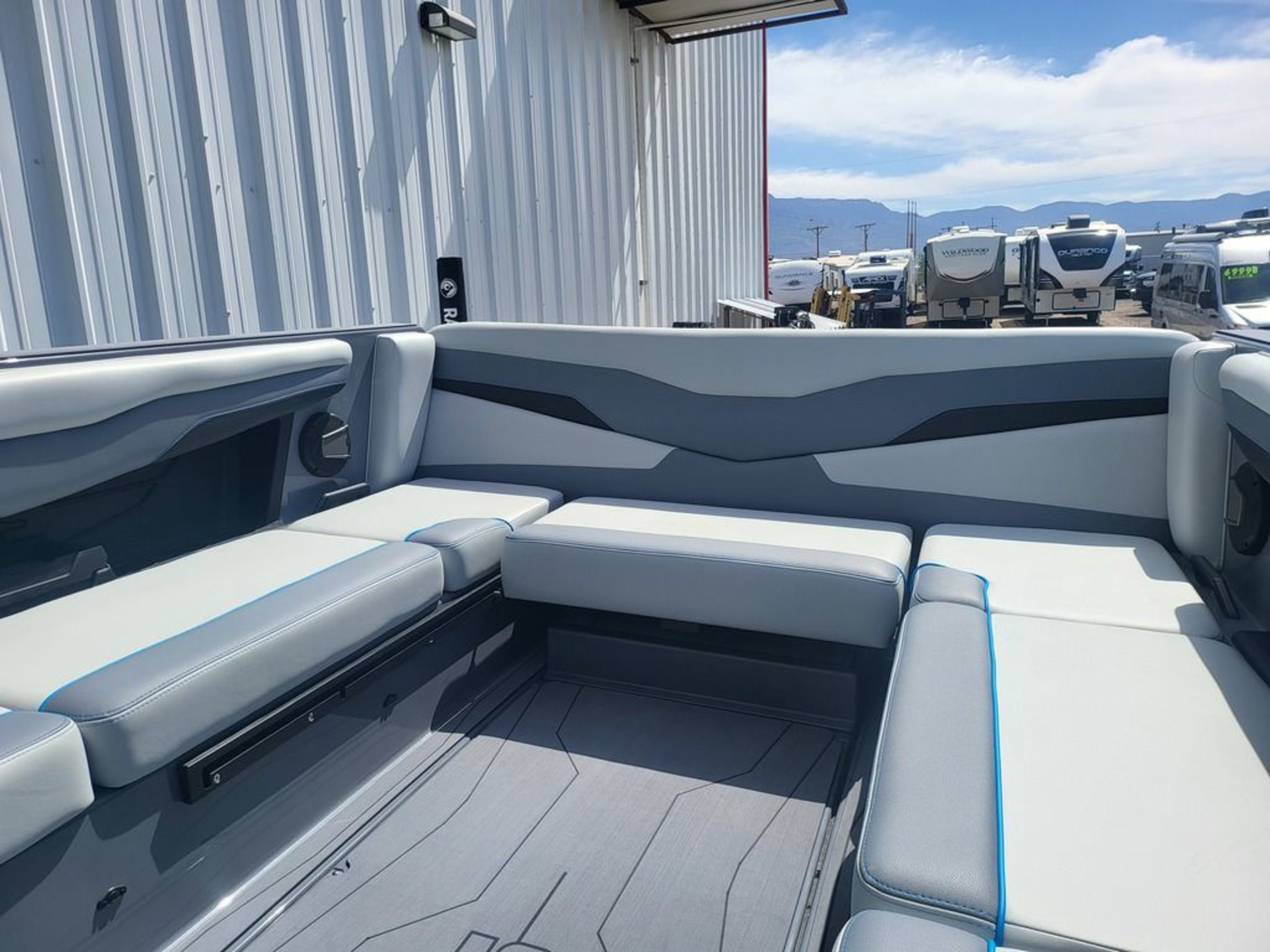 2025 Axis Wake Research T235