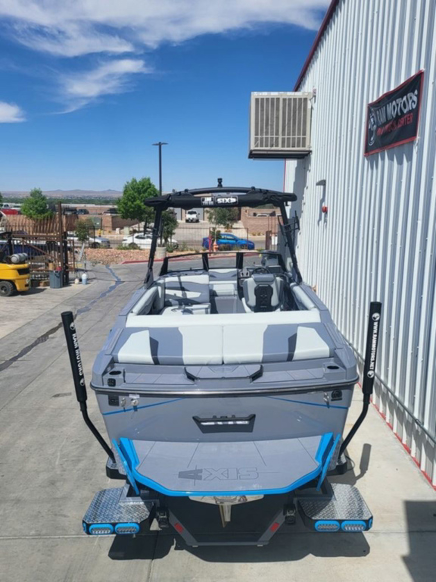 2025 Axis Wake Research T235