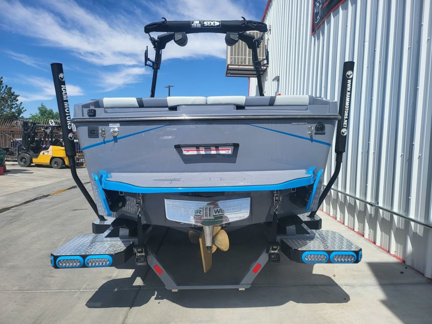 2025 Axis Wake Research T235