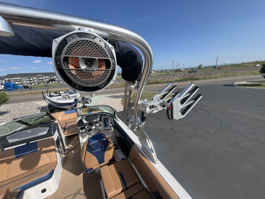 2020-mastercraft-x24-101009-image22