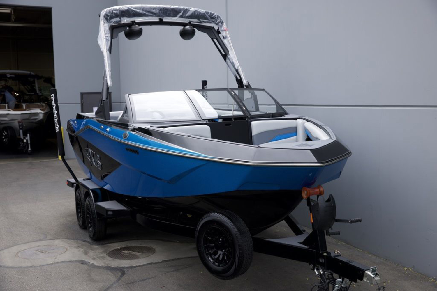 2025 Axis Wake Research T220
