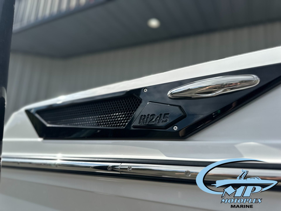 2025 Centurion Boats Ri245 for sale in Lynnwood, Washington