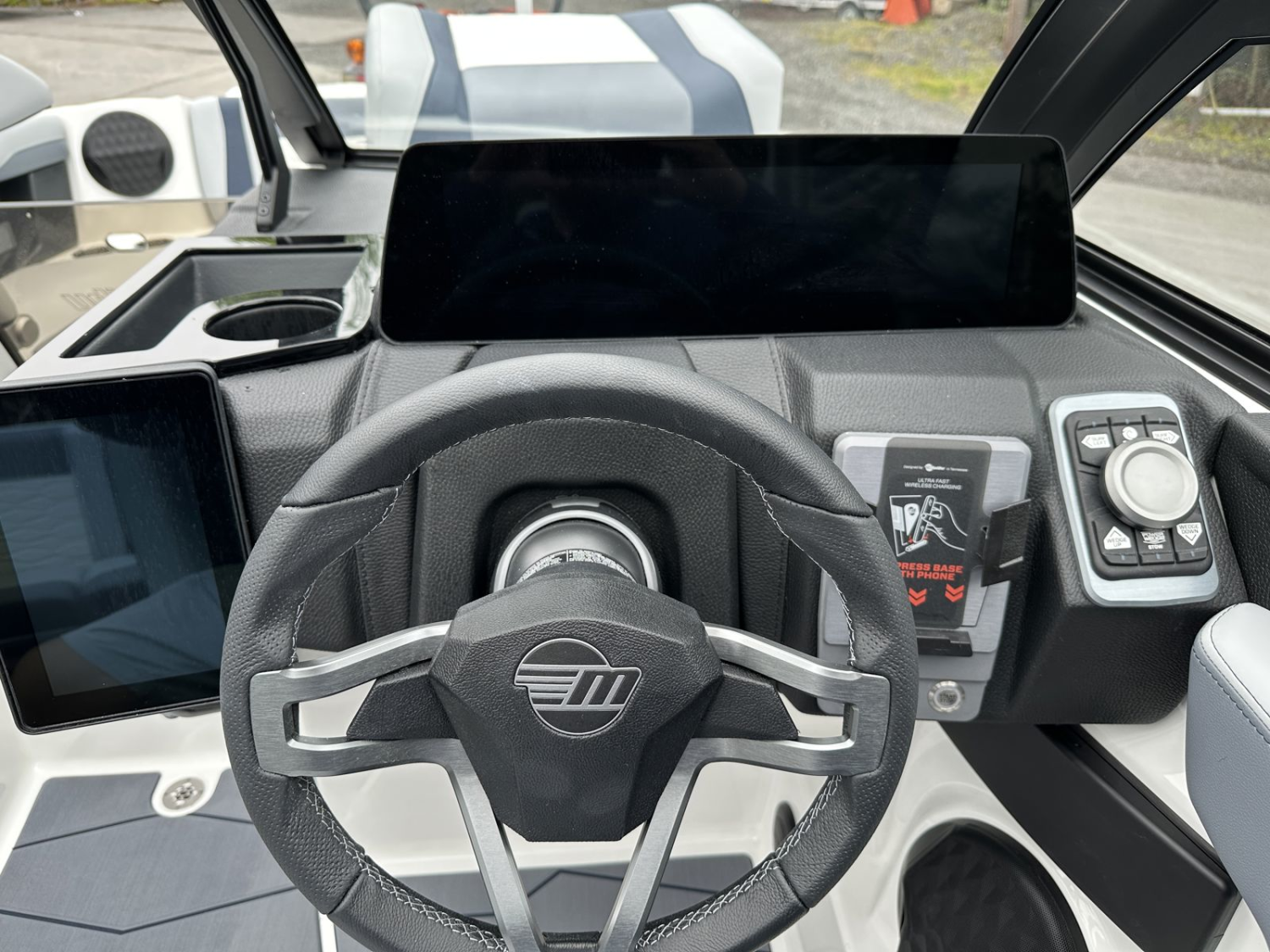 2025 Malibu 22 MXZ