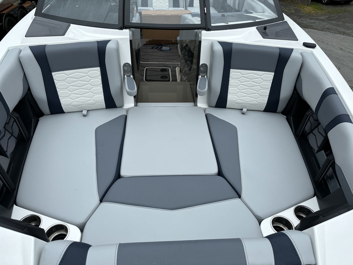 2025 Malibu 22 MXZ