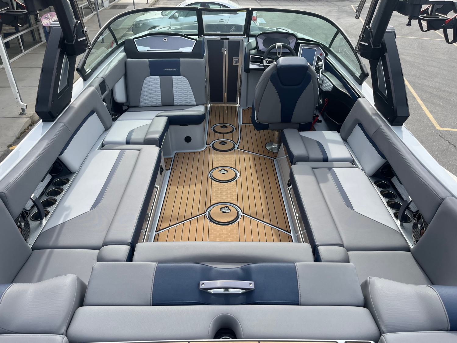 2022 MasterCraft X24