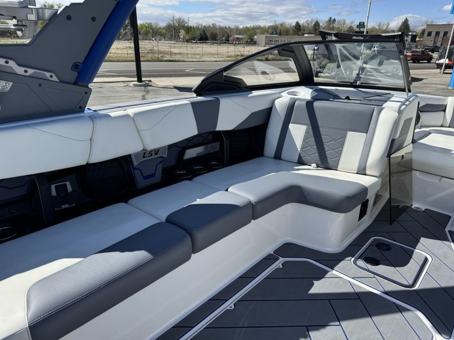 2024 Malibu Boats Wakesetter 23 LSV