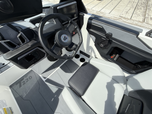 2025 Axis Boats T220 for sale in Fontana, Wisconsin