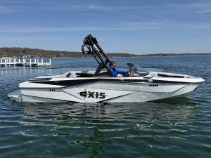 2025 Axis Boats T220 for sale in Fontana, Wisconsin