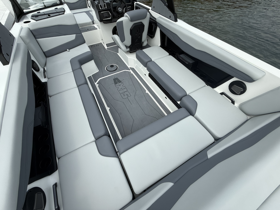 2025 Axis Boats T235 for sale in Fontana, Wisconsin