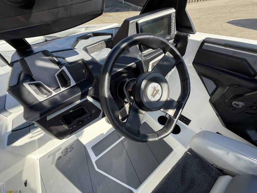 2025 Axis Boats T235 for sale in Fontana, Wisconsin
