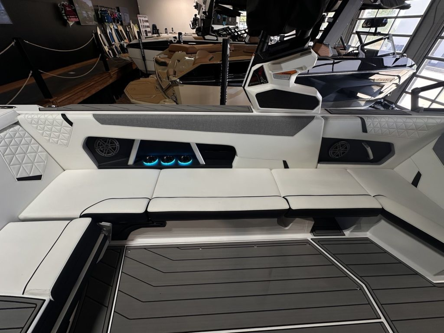 2024 Nautique GS24