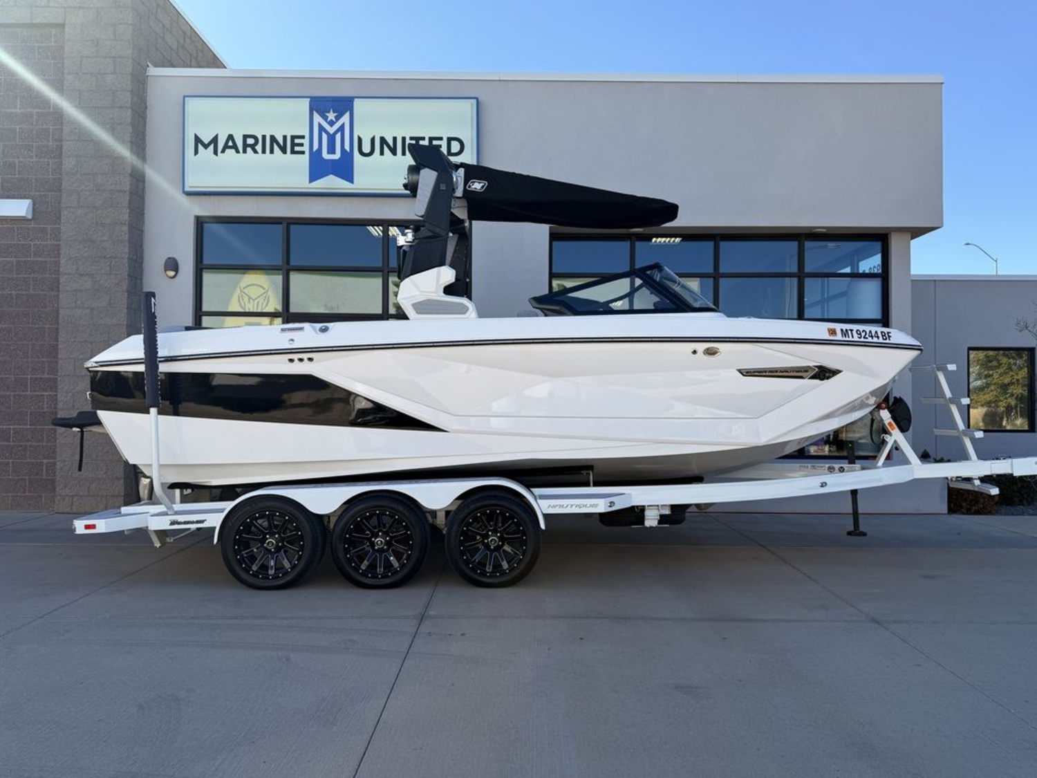 2023 Nautique G23