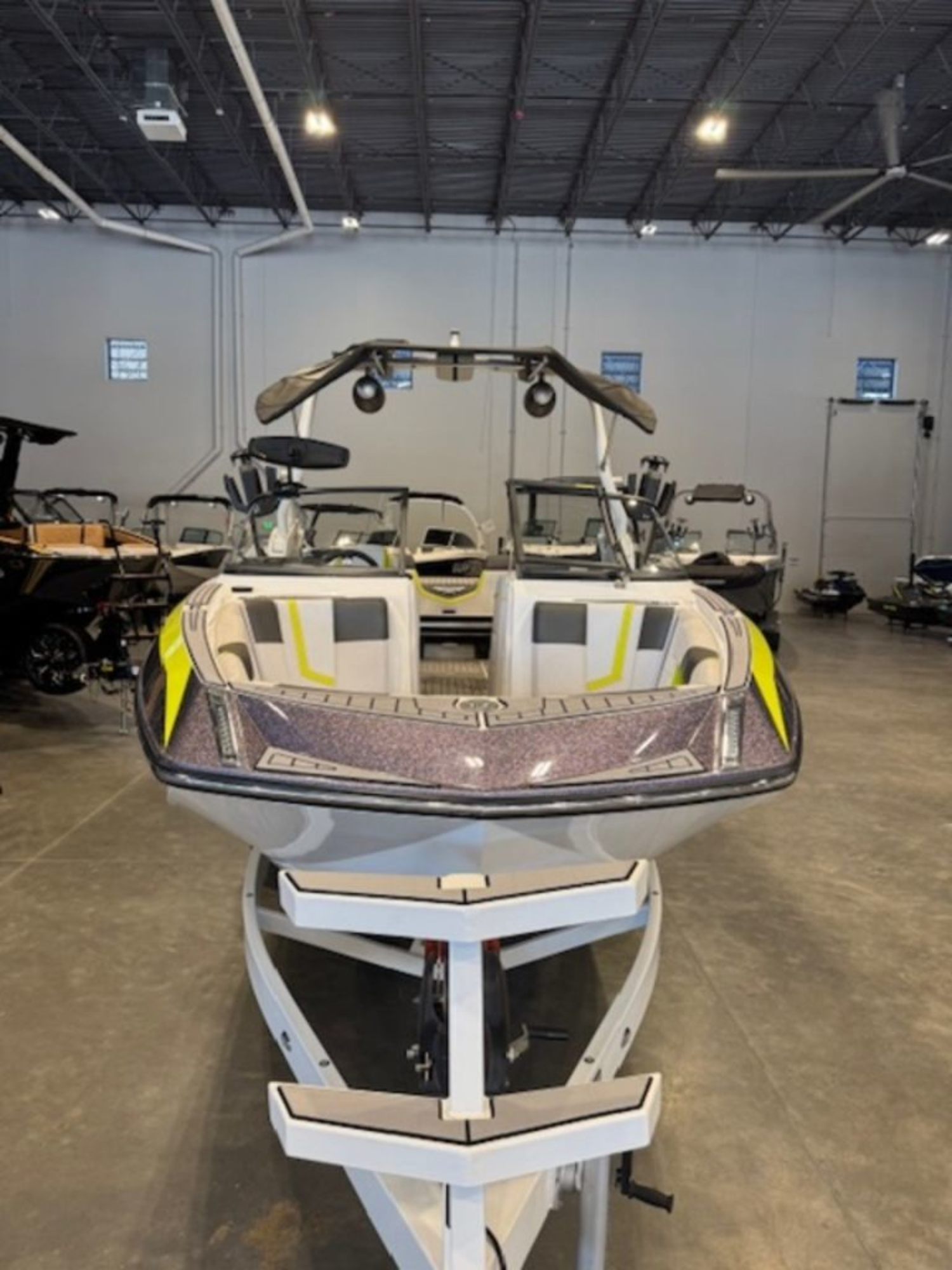 2018 Nautique G25