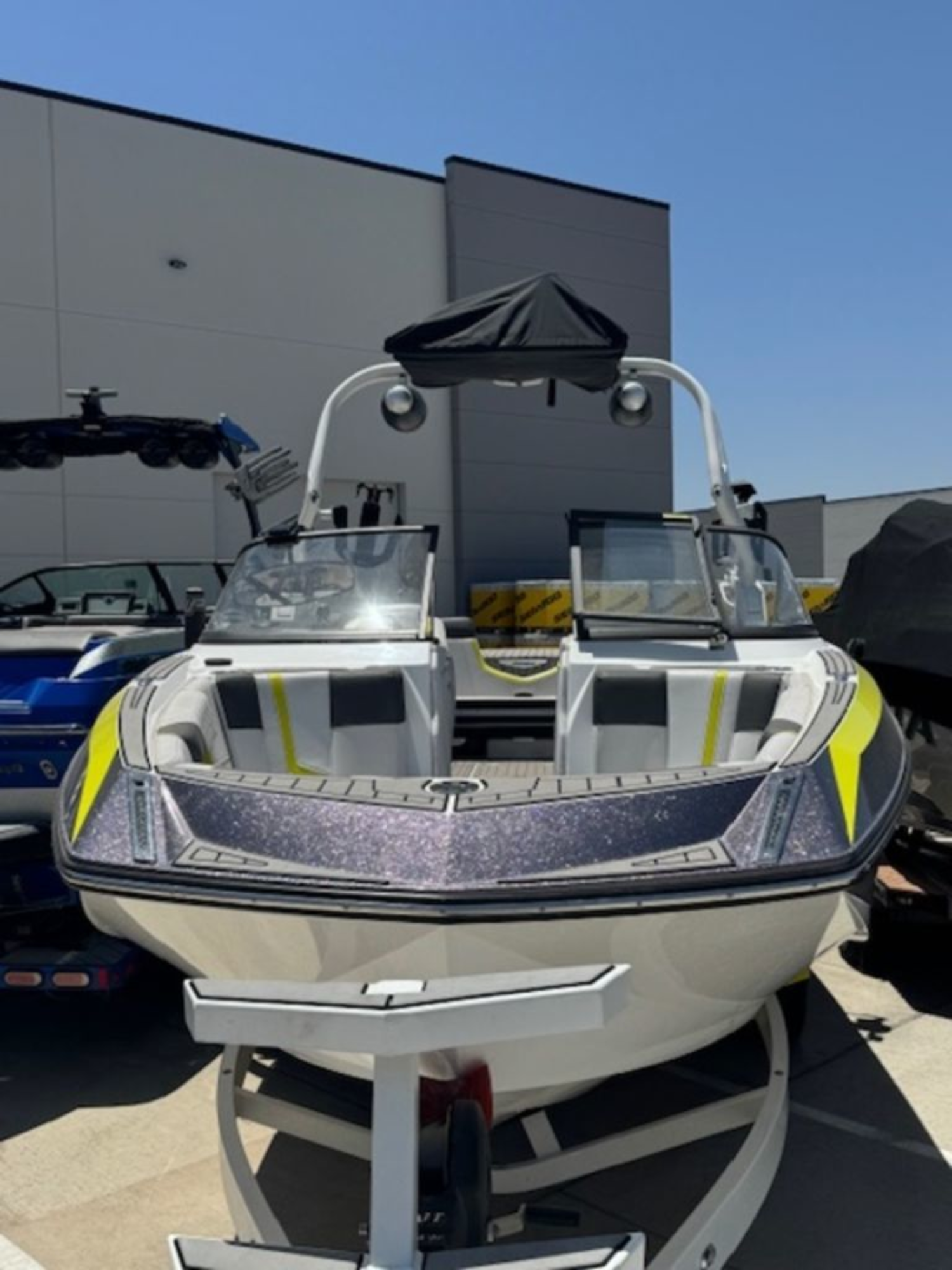 2018 Nautique G25