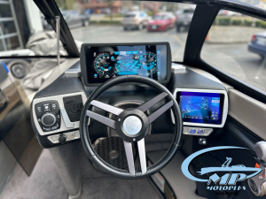 2015 Malibu Boats Wakesetter 247 LSV for sale in Lynnwood, Washington