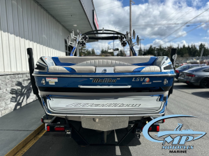 2015 Malibu Boats Wakesetter 247 LSV for sale in Lynnwood, Washington