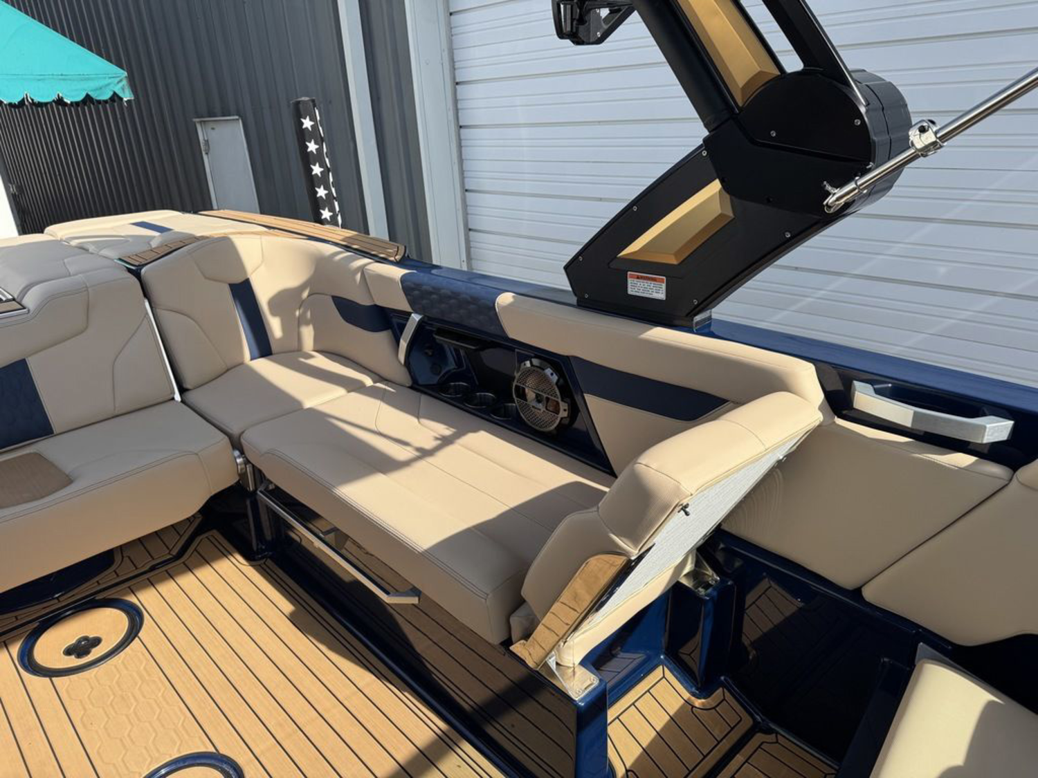 2022 Mastercraft XT24