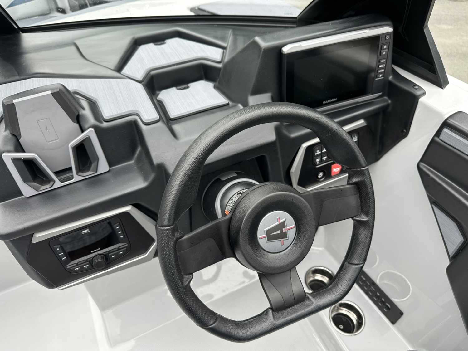2025 Axis T220