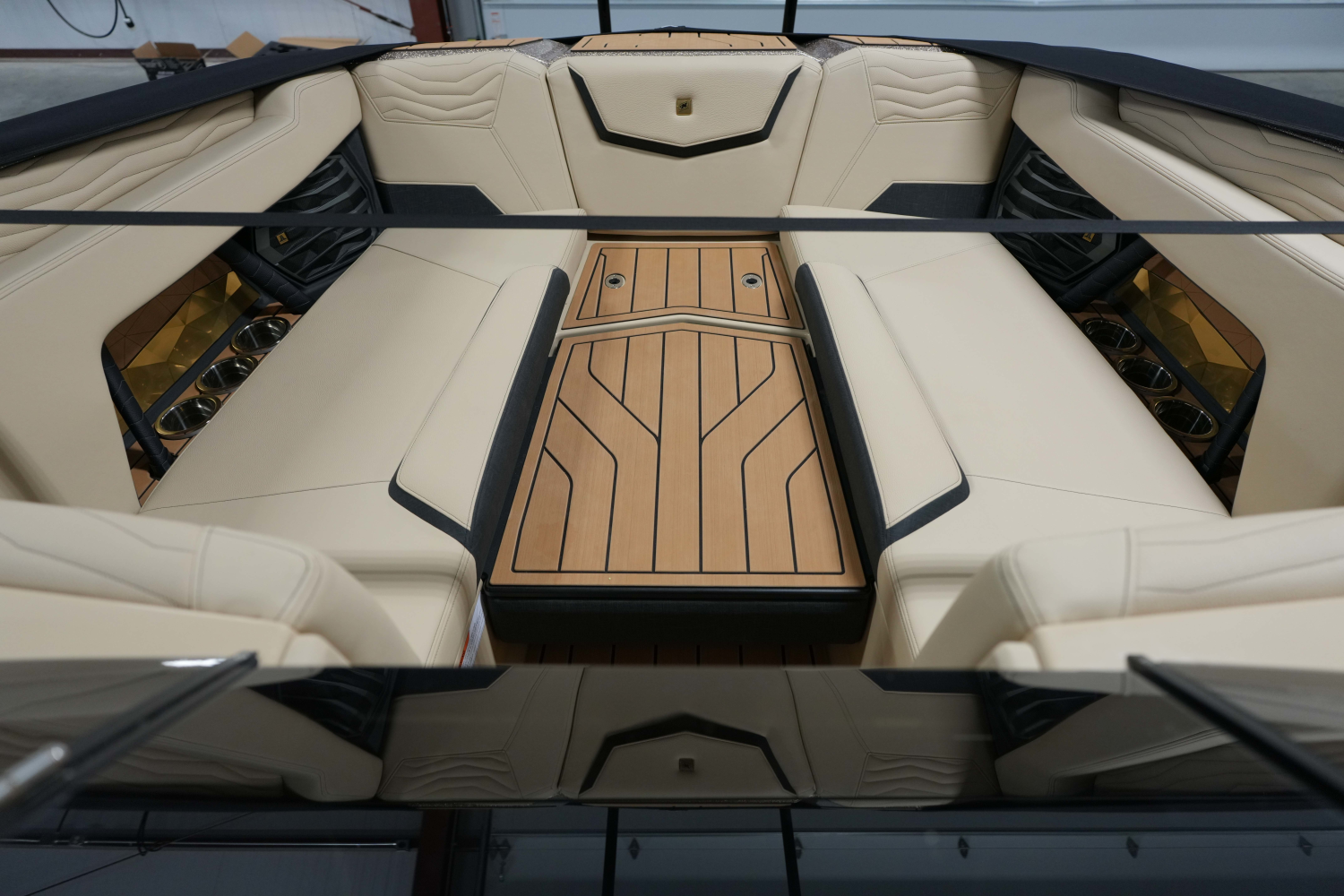 2026 Nautique G25