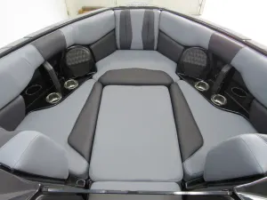 2025-malibu-wakesetter-22-lsv-104557-image11