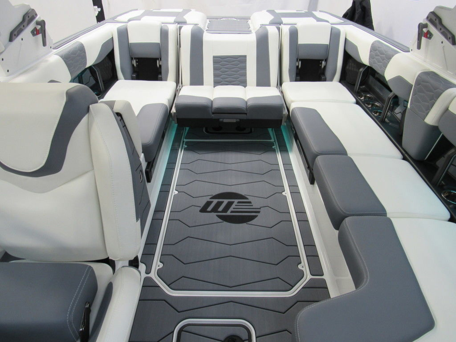 2025 Malibu Boats 24 MXZ