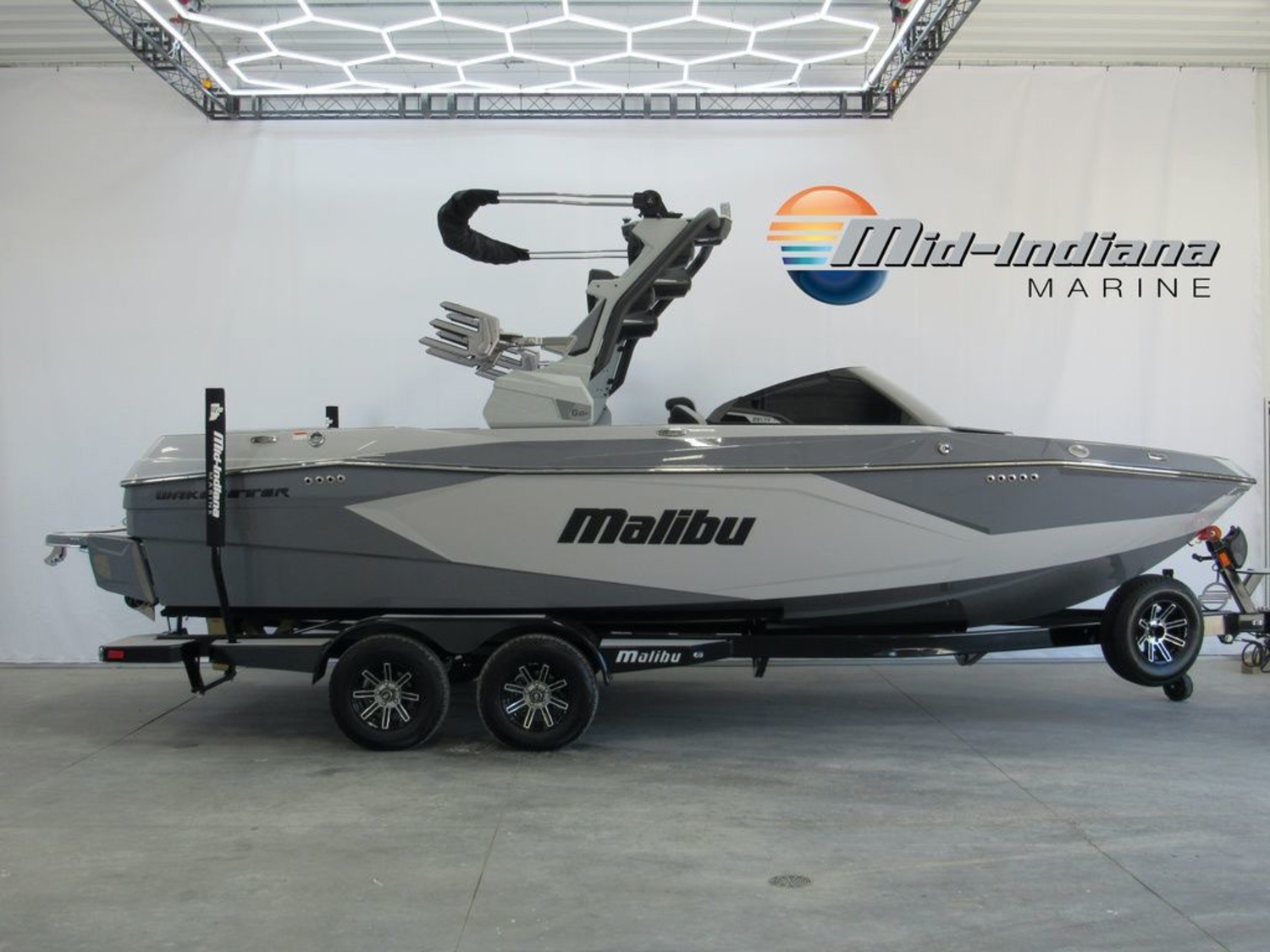 2025 Malibu Boats 23 LSV
