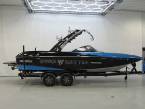 2012-malibu-wakesetter-22-mxz-104567-image1