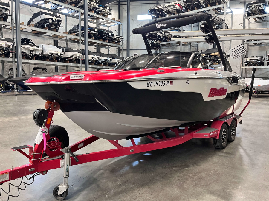 2021 Malibu Boats M220 for sale in , 