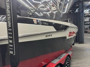 2021-malibu-m220-104742-image4