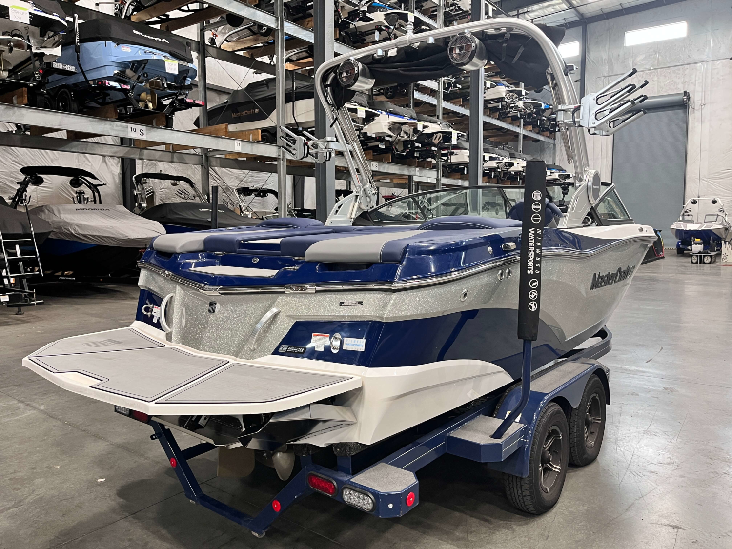 2022 MasterCraft XT21