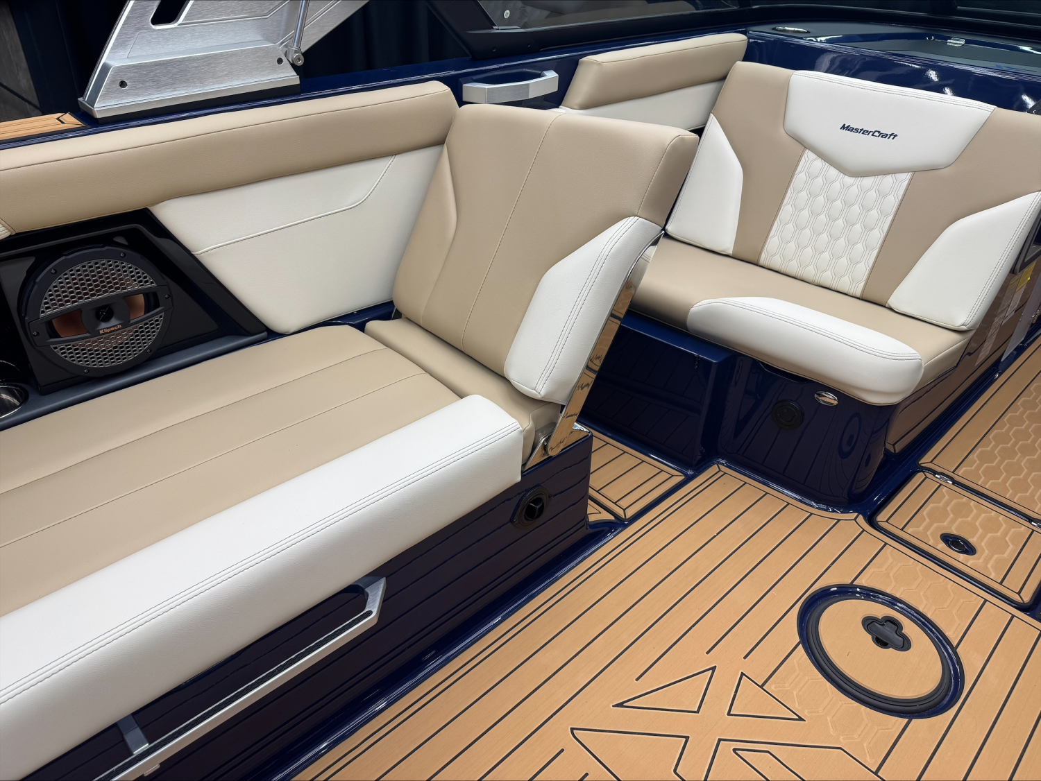 2025 MasterCraft XT24