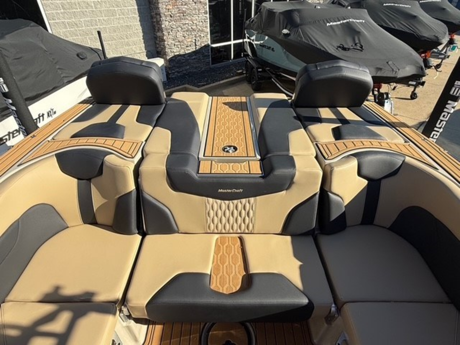 2025 MasterCraft XT23