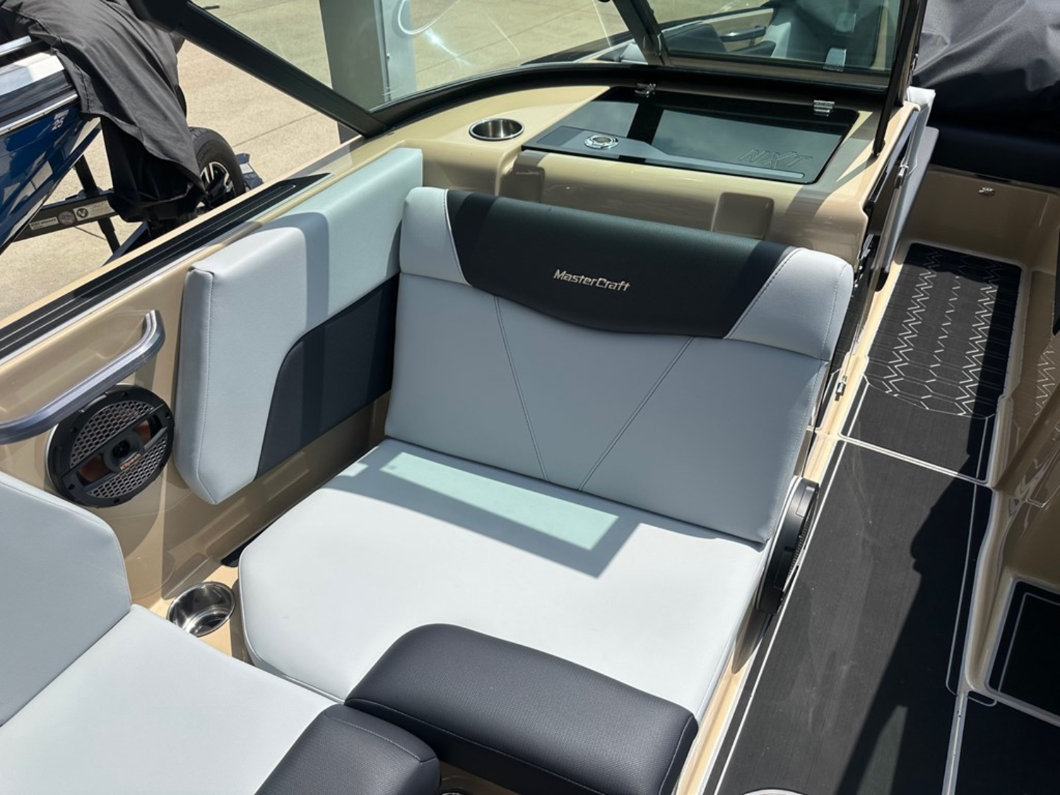 2025 MasterCraft NXT 24
