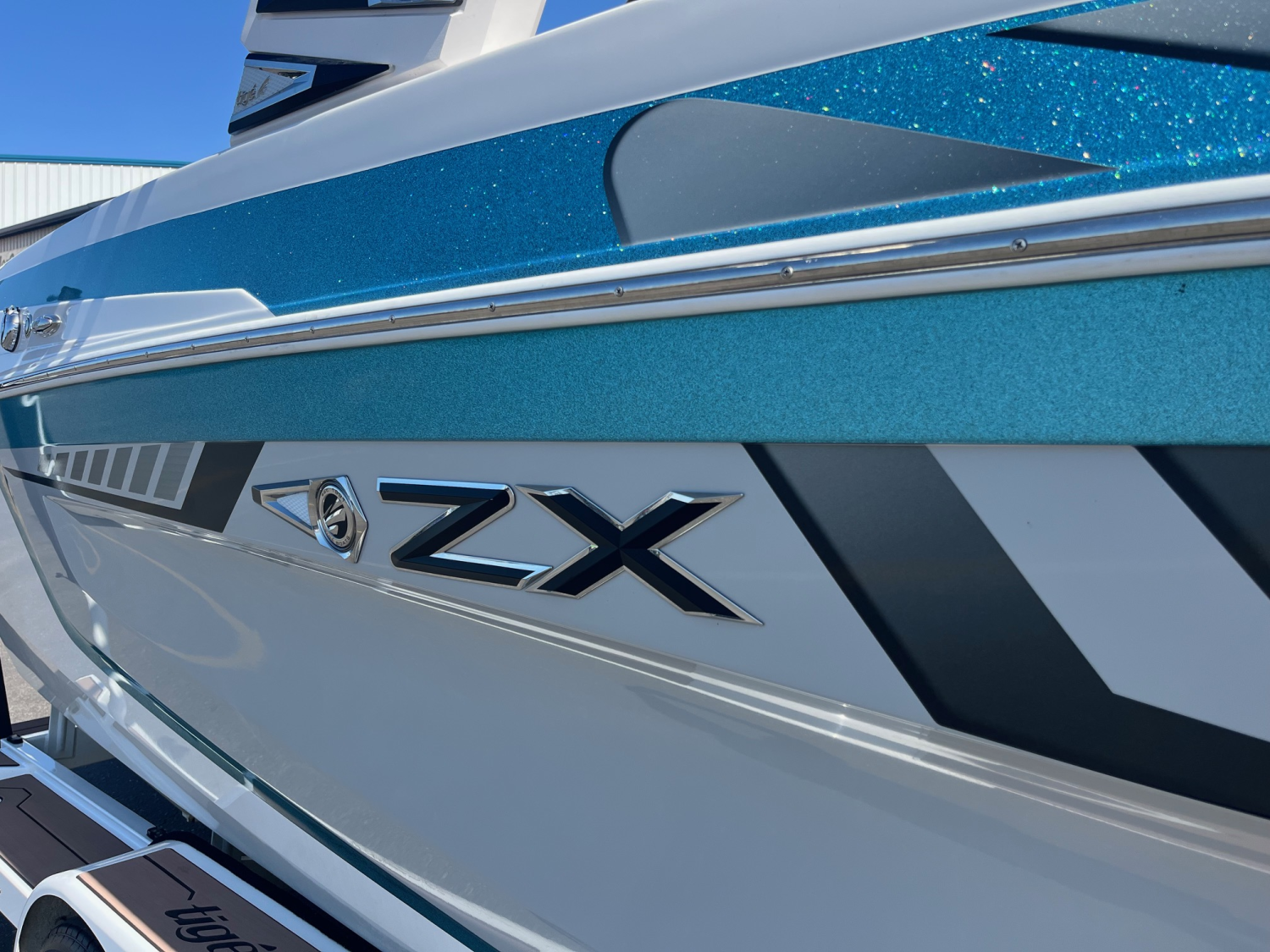 2022 Tige Boats ZX1